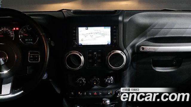 Jeep Wrangler (JK) 3.6 Sahara 4Door 2017 — фото 13