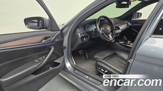 BMW 5 Series (G30) 520d M Sport package 2017 — фото 15