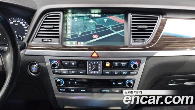 Genesis G80 3.3 GDI Premium Luxury 2017 — фото 15
