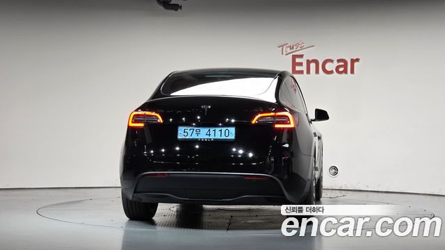 Tesla Model Y RWD 2024 — фото 4