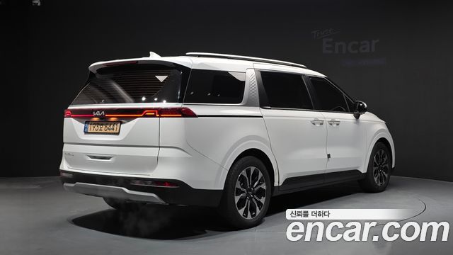 Kia Carnival (IV) Gasoline 9-Seater Prestige 2023 — фото 2