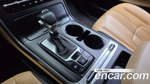 Kia Carnival (IV) Gasoline 9-Seater Prestige 2023 — фото 9