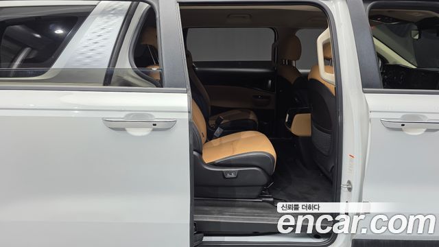 Kia Carnival (IV) Gasoline 9-Seater Prestige 2023 — фото 12