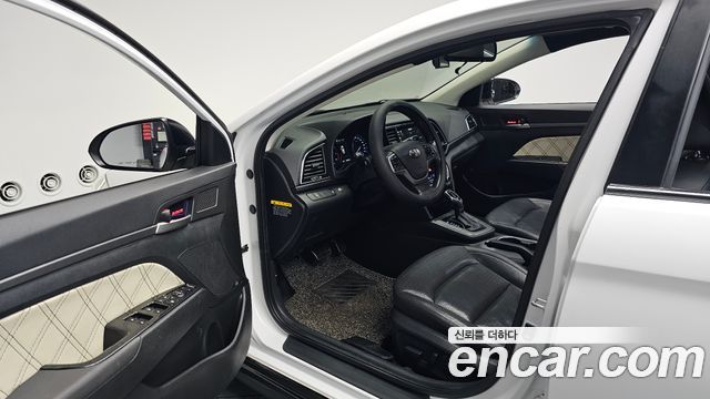 Hyundai Avante (AD) 1.6 GDI Premium 2016 — фото 10