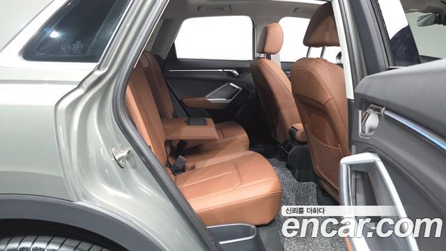 Audi Q3 (F3) 35 TDI 2023 — фото 16