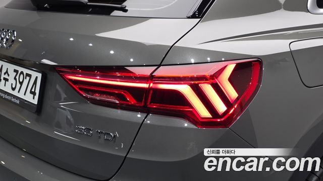 Audi Q3 (F3) 35 TDI 2023 — фото 29