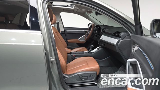 Audi Q3 (F3) 35 TDI 2023 — фото 32