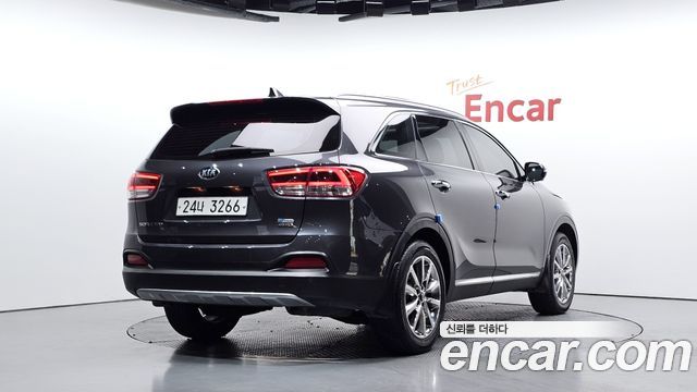 Kia Sorento Diesel 2.0 4WD Noblesse Special 2015 — фото 2