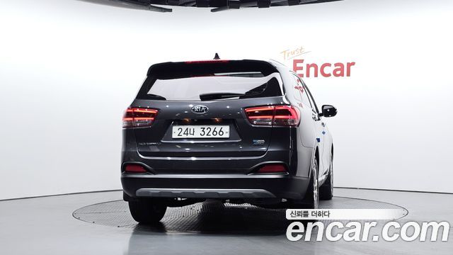 Kia Sorento Diesel 2.0 4WD Noblesse Special 2015 — фото 4