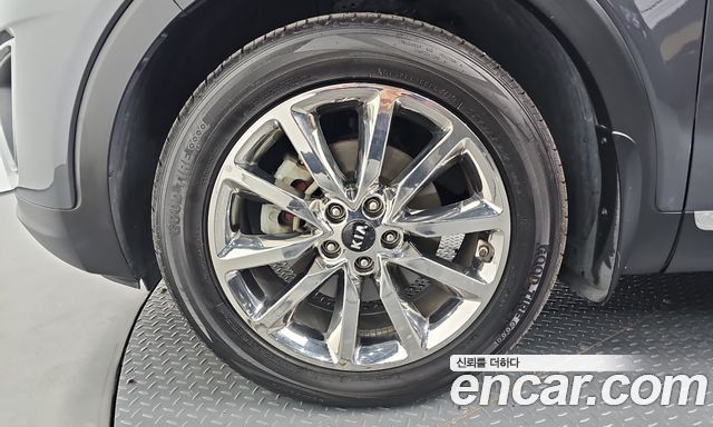 Kia Sorento Diesel 2.0 4WD Noblesse Special 2015 — фото 5