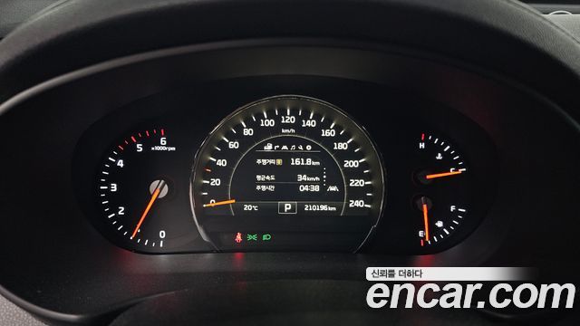 Kia Sorento Diesel 2.0 4WD Noblesse Special 2015 — фото 8
