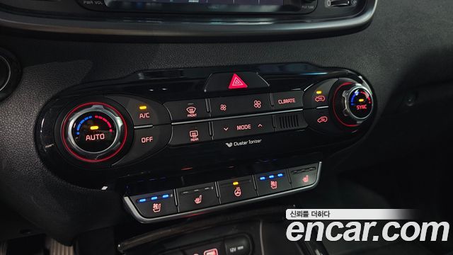 Kia Sorento Diesel 2.0 4WD Noblesse Special 2015 — фото 17