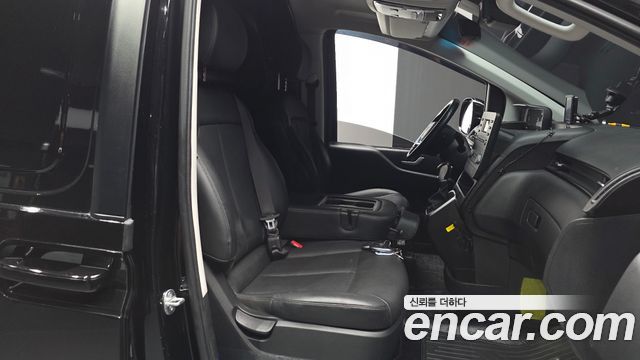 Hyundai Staria L3.5 Cargo 3-Seater Modern 2025 — фото 11