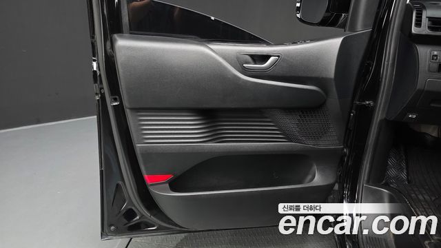 Hyundai Staria L3.5 Cargo 3-Seater Modern 2025 — фото 24