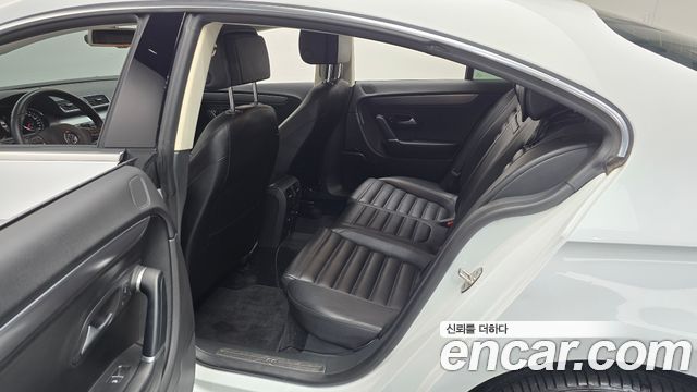 Volkswagen CC 2.0 TSI 2015 — фото 11