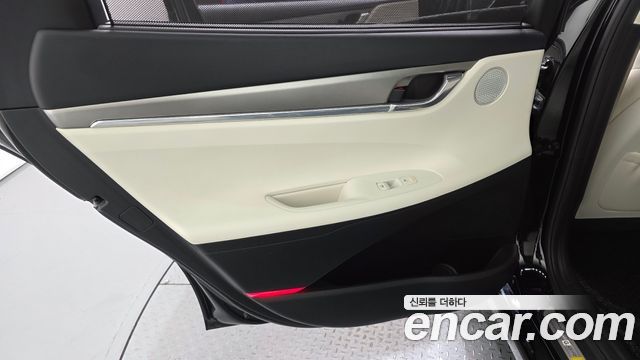 Hyundai Grandeur (IG) 2.5 Le Blanc 2023 — фото 25