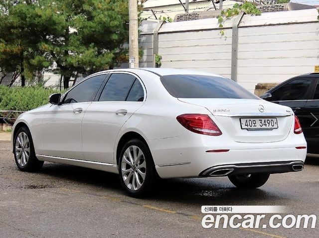 Mercedes-Benz E-Class (W213) E220d 4MATIC Exclusive 2019 — фото 3