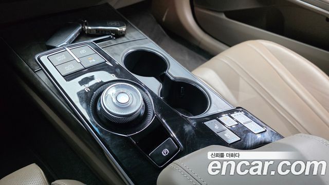 Kia K8 2.5 Gasoline 2WD Noblesse 2023 — фото 9