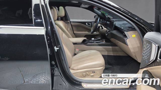 Kia K8 2.5 Gasoline 2WD Noblesse 2023 — фото 11