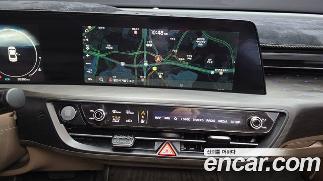 Kia K8 2.5 Gasoline 2WD Noblesse 2023 — фото 14
