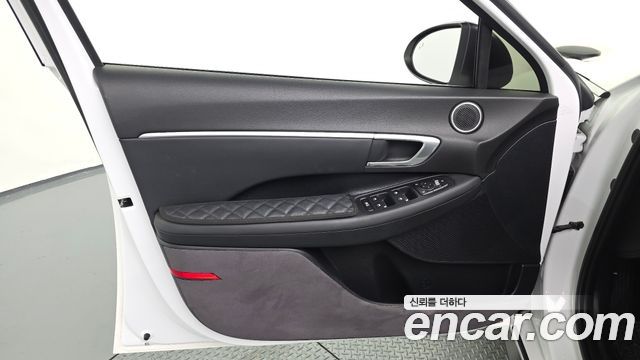 Hyundai Sonata (DN8) 2.0 Premium 2020 — фото 24