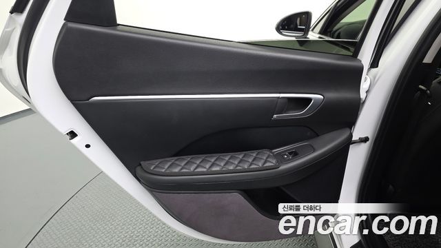 Hyundai Sonata (DN8) 2.0 Premium 2020 — фото 25