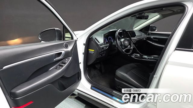 Hyundai Sonata (DN8) 2.0 LPG(rental car) Smart 2020 — фото 10