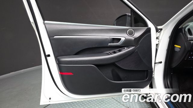 Hyundai Sonata (DN8) 2.0 LPG(rental car) Smart 2020 — фото 24