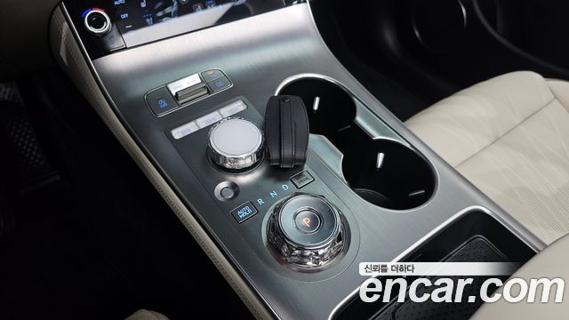 Genesis GV70 2.5T Gasoline 2WD 2025 — фото 9