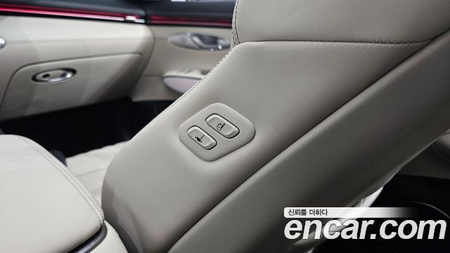 Genesis GV70 2.5T Gasoline 2WD 2025 — фото 36