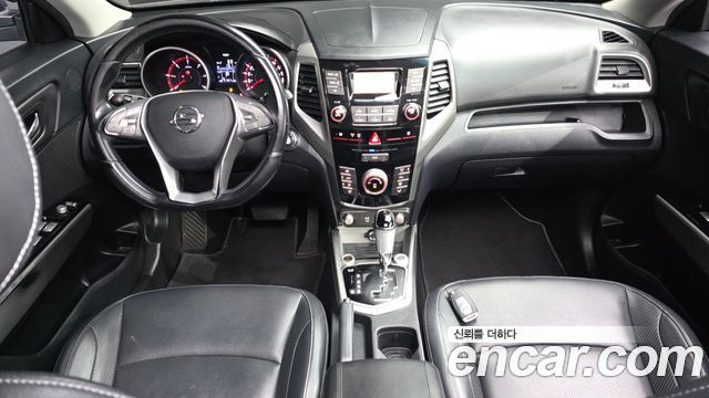 KG Mobility (SsangYong) Tivoli Diesel VX 2WD 2016 — фото 7