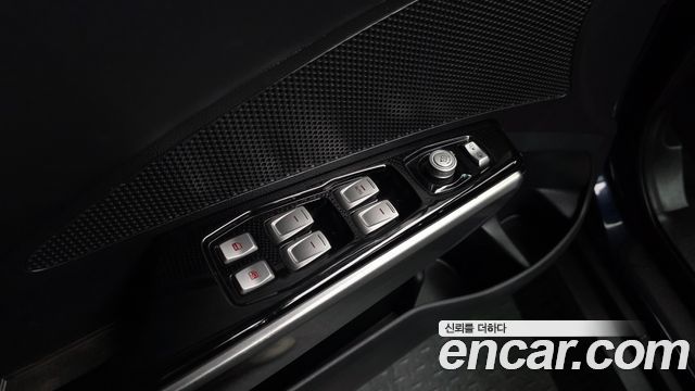 KG Mobility (SsangYong) Tivoli Diesel VX 2WD 2016 — фото 17