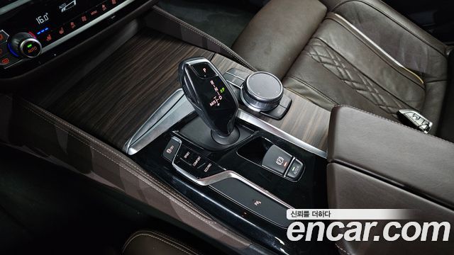 BMW 5 Series (G30) 520d Luxury Plus 2020 — фото 9
