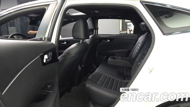 Kia K3 5Door GT Plus 2020 — фото 11