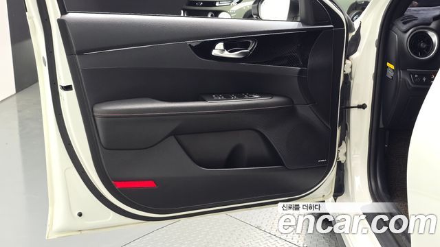 Kia K3 5Door GT Plus 2020 — фото 24