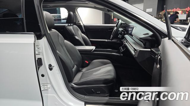 Hyundai Grandeur (GN7) 2,5 Gasoline 2WD Premium 2023 — фото 12