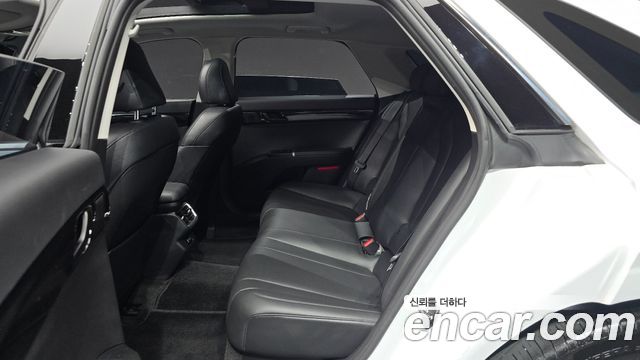 Hyundai Grandeur (GN7) 2,5 Gasoline 2WD Premium 2023 — фото 26