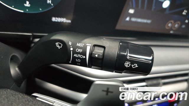 Hyundai Grandeur (GN7) 2,5 Gasoline 2WD Premium 2023 — фото 30