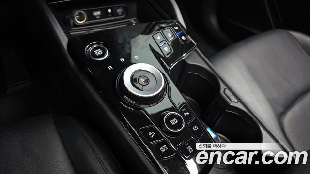 Kia Sportage (V) Diesel 2.0 2WD Nobleless 2023 — фото 9