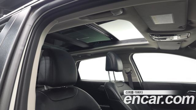 Kia Sportage (V) Diesel 2.0 2WD Nobleless 2023 — фото 16