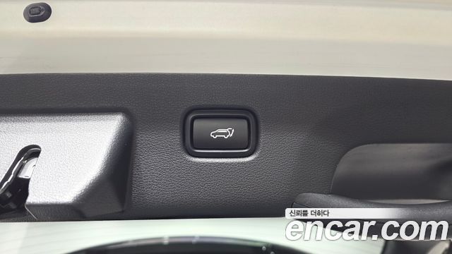 Kia Sportage (V) Diesel 2.0 2WD Nobleless 2023 — фото 19