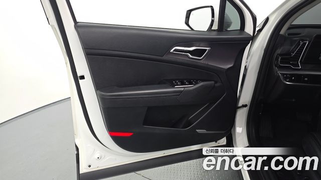 Kia Sportage (V) Diesel 2.0 2WD Nobleless 2023 — фото 24
