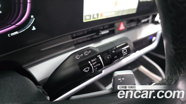 Kia Sportage (V) Diesel 2.0 2WD Nobleless 2023 — фото 28
