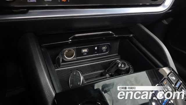 Kia Sportage (V) Diesel 2.0 2WD Nobleless 2023 — фото 31