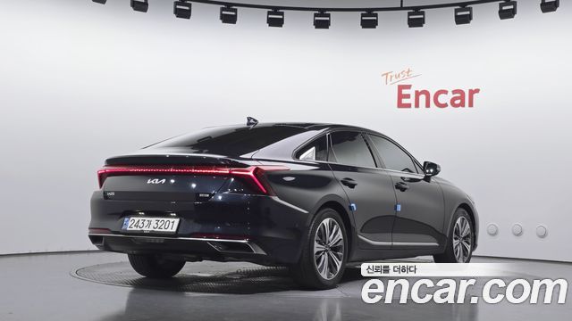 Kia K8 Hybrid Signature 2022 — фото 2