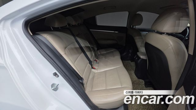 Hyundai Avante (AD) 1.6 Smart 2019 — фото 19