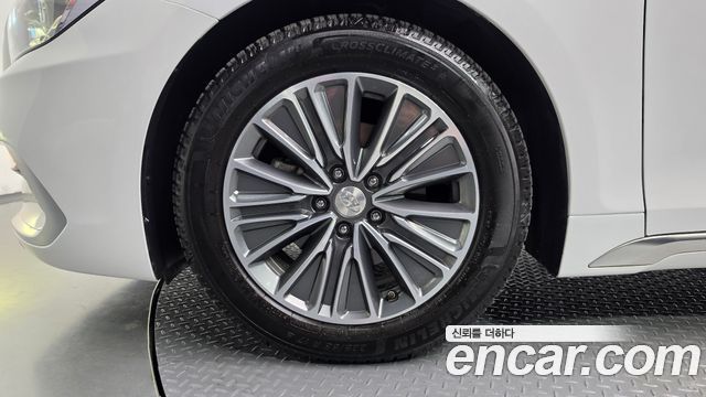 Hyundai Grandeur Hybrid (IG) Exclusive 2019 — фото 5