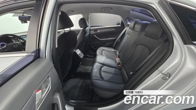 Hyundai Sonata New Rise LPI Taxi Style 2018 — фото 17