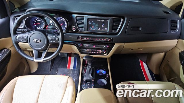 Kia Carnival Gasoline 7-Seater Hi-Limousine President 2019 — фото 7