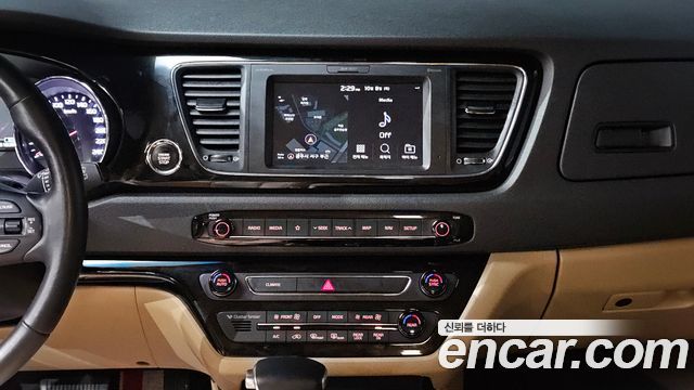 Kia Carnival Gasoline 7-Seater Hi-Limousine President 2019 — фото 14